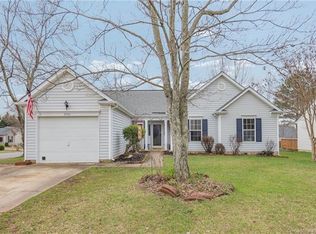 9001 Whitetail Ct, Charlotte, NC 28269