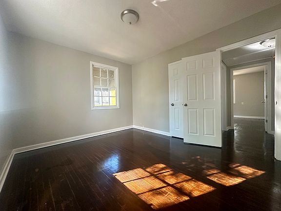 5th image of 1822 Yancey Ave