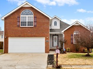 615 S Cavalcade Cir, Oak Grove, KY 42262