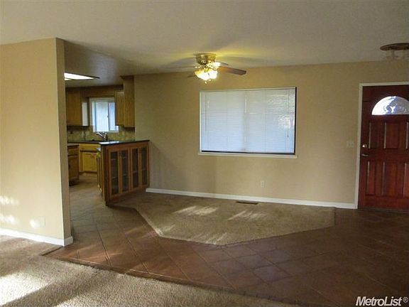 5th image of 8038 Blackwood Ln