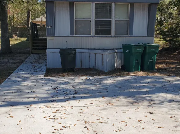 1201 Maple Ave, Cleveland, TX 77327