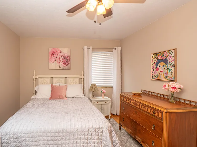1755 Cromwell Dr — Photo 11