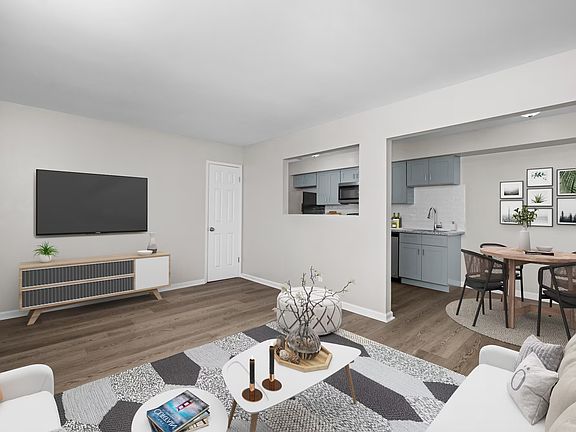 4th image of 1800 San Luis Dr #2
