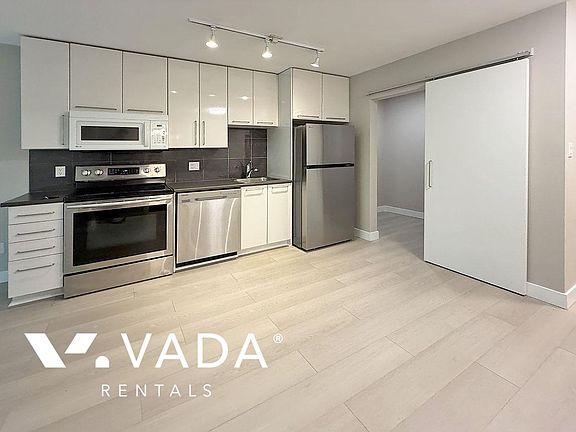 5th image of 828 Cardero St #301