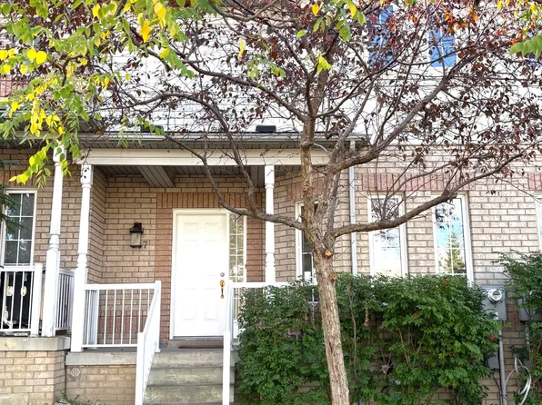 447 Hollandview Trl, Aurora, ON L4G 7M6