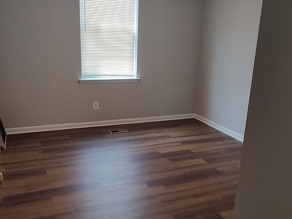 2nd image of 2043 W Ontario St