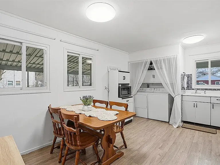 25 Lyman St — Photo 26
