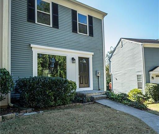 3rd image of 3942 Wolcott Cir #3942