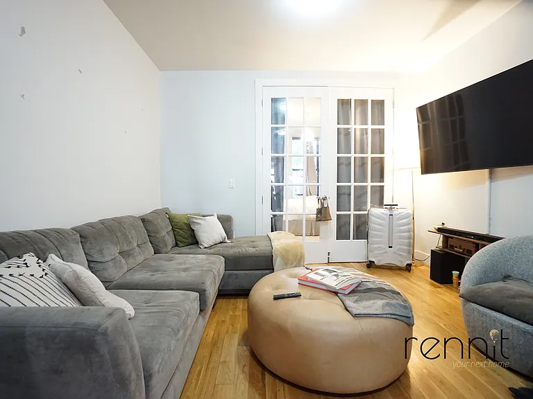 133 Patchen Ave #1R — Photo 6