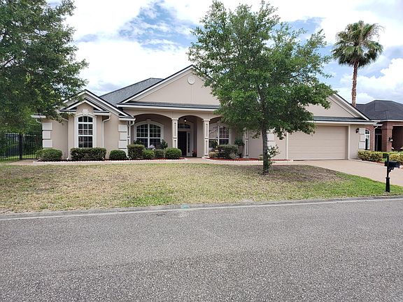 2nd image of 11749 Fitchwood Cir