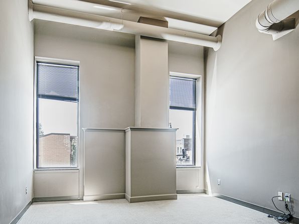 1012 E Broadway APT 207