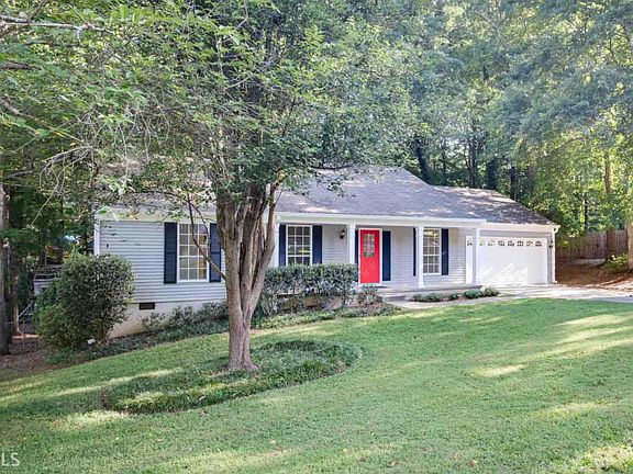 3rd image of 795 Crab Orchard Dr