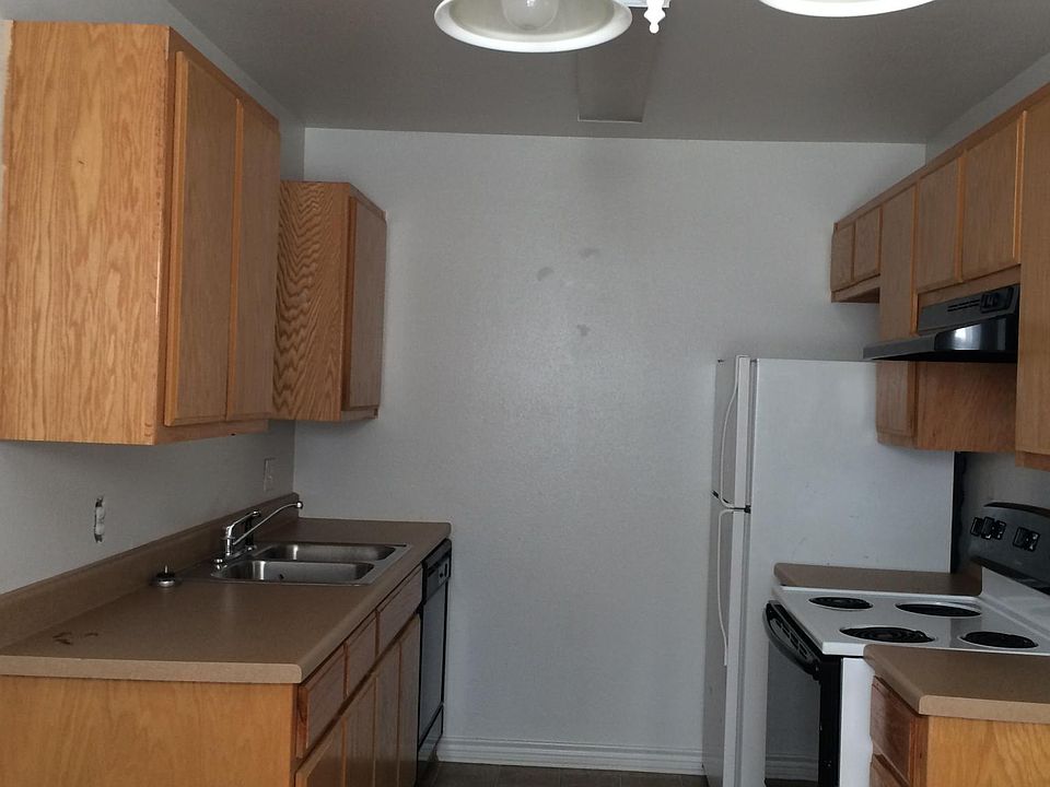 1st image of 842 N Cain St