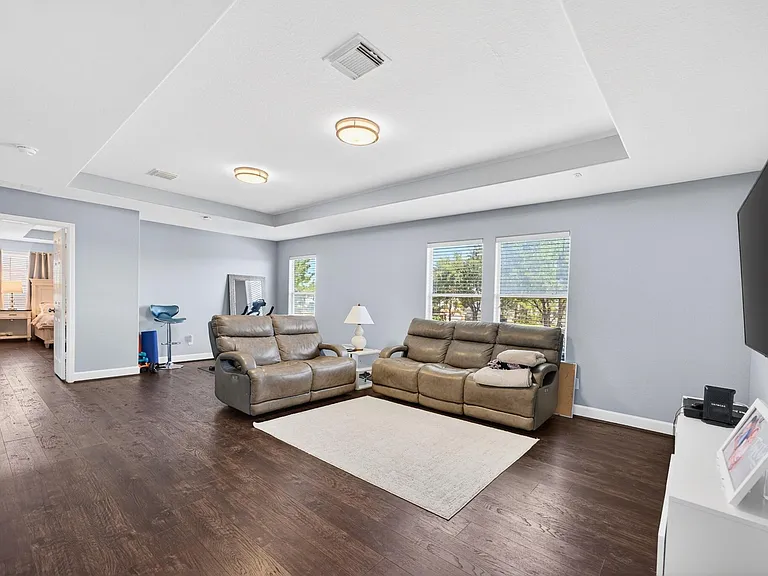 2522 Knoll Shadows Ln — Photo 14