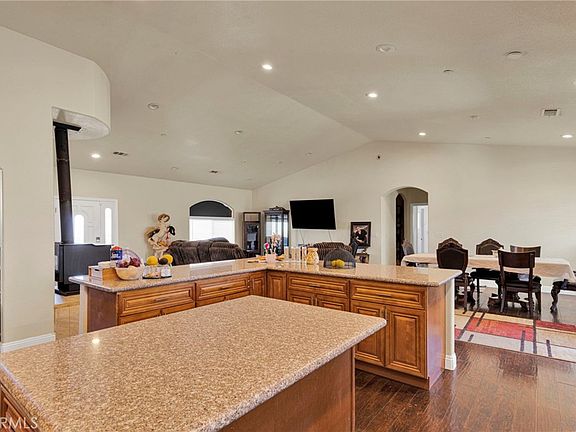 3rd image of 3677 Arcadia Rd