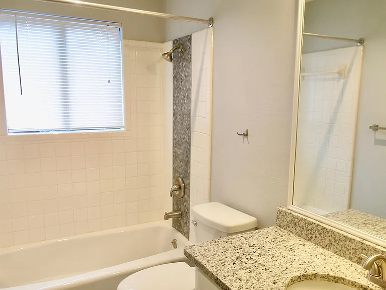 1806 Encino Bnd — Photo 9