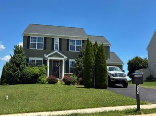 245 Surrey Ln, York, PA 17402