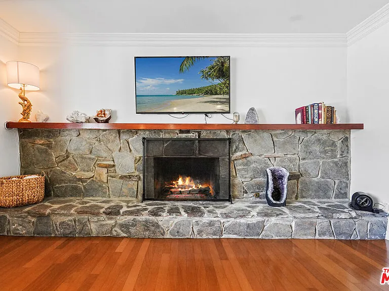 5025 Dantes View Dr — Photo 11