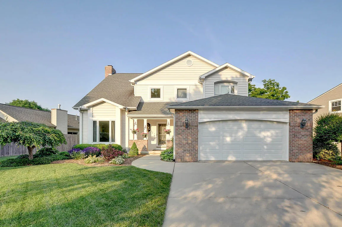 7815 47th Ave photo 1