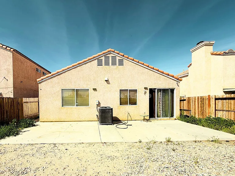 13489 Monterey Way — Photo 7