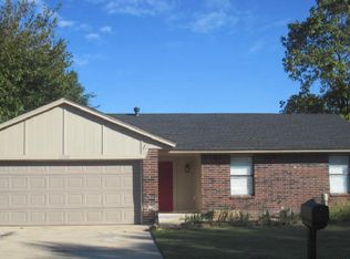 10205 Isaac Dr, Midwest City, OK 73130