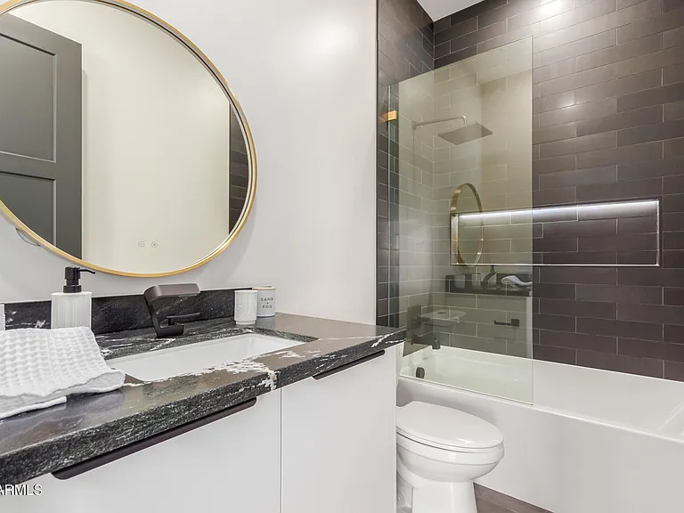 3014 E Avalon Dr — Photo 30