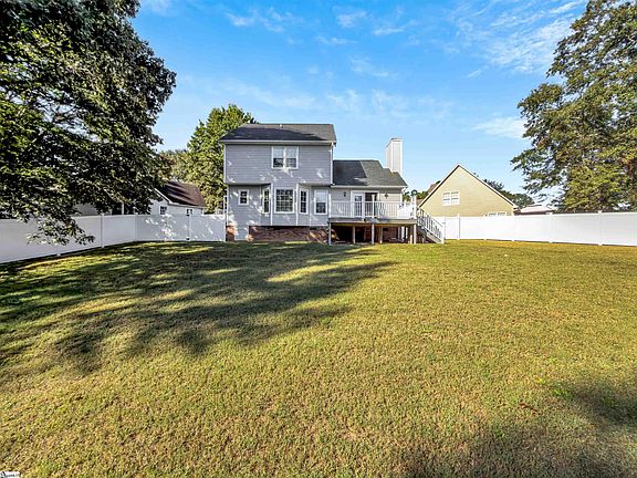 3rd image of 8 Bethel Oaks Ct