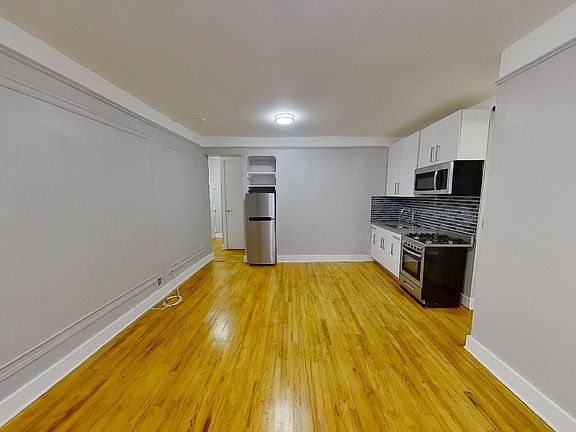3rd image of 495 Washington Ave APT 1E