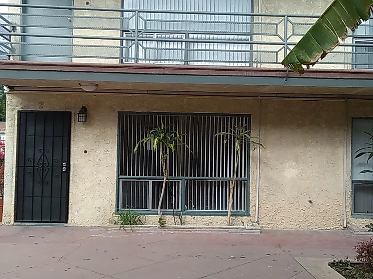 1518-40 E Artesia Blvd — Photo 49