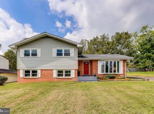 15620 Allnutt Ln, Burtonsville, MD 20866