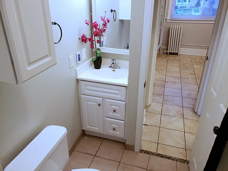 1203-1205 Chandler St #3B — Photo 17