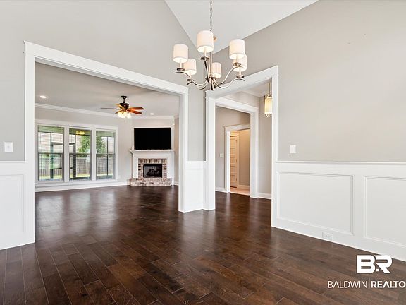 3rd image of 27118 Gramercy Ln #3