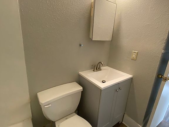 2nd image of 3950 Lisbon St APT 4