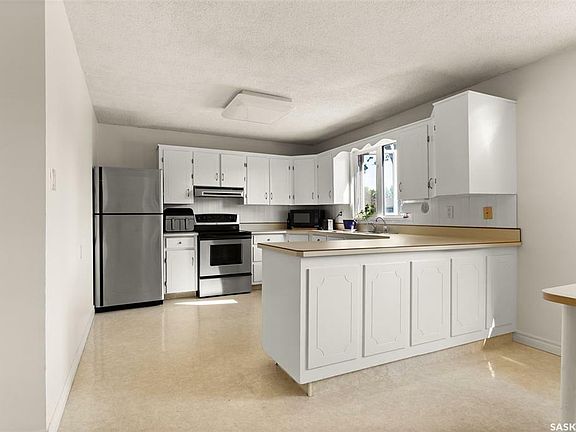 5th image of 147 Dunsmore Dr