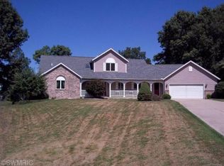 24768 Butternut Ct, Sturgis, MI 49091