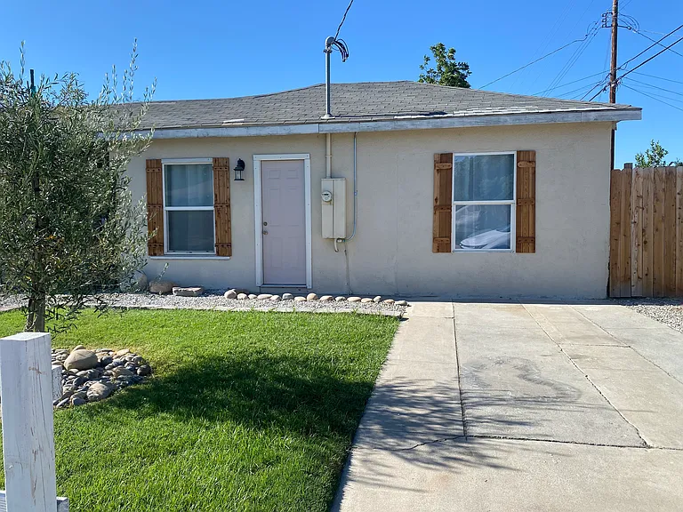 116 Wetherley Dr — Photo 1