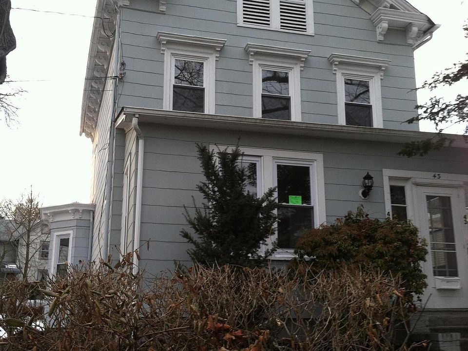 Building Photo 3