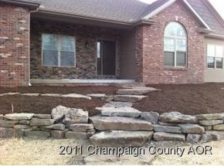 1907 Slade Ln, Mahomet, IL 61853