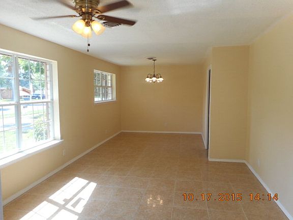 5th image of 2213 White House Cir