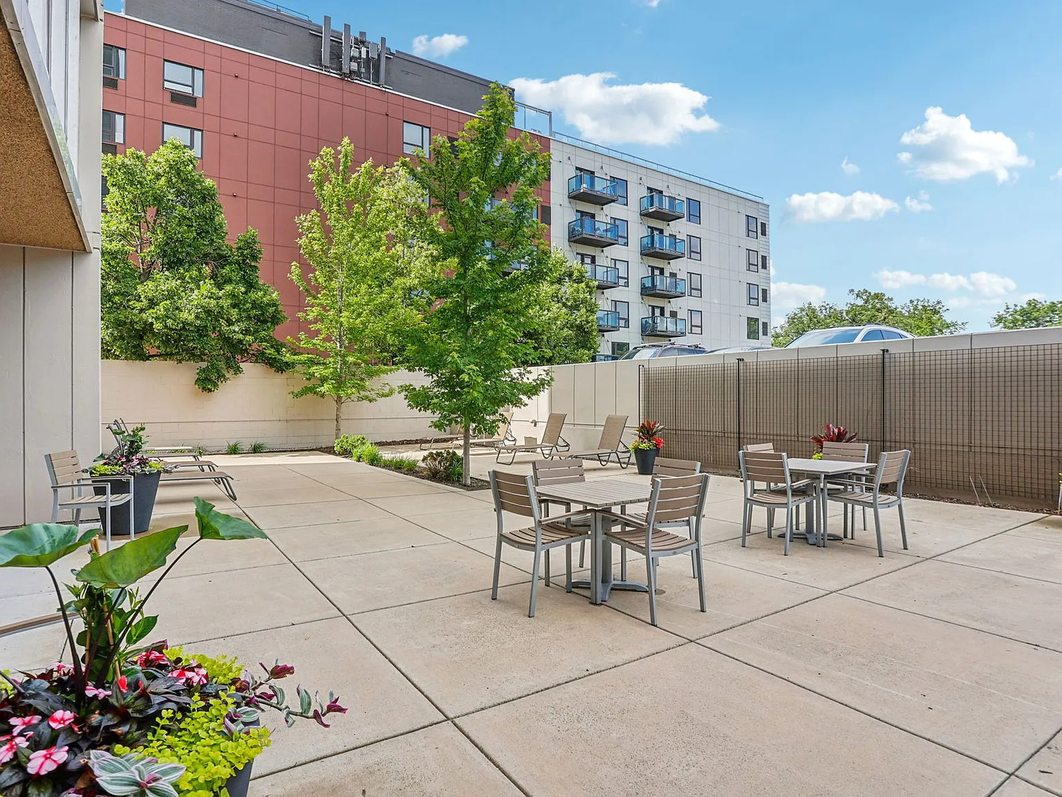 Thornton Place Apartments — Photo 2