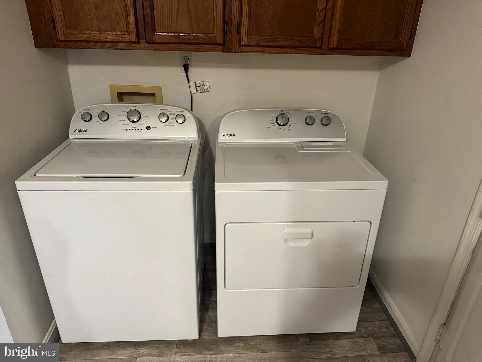 2 bed, 1.0 bath, 864 sqft, $1,800 — Photo 4
