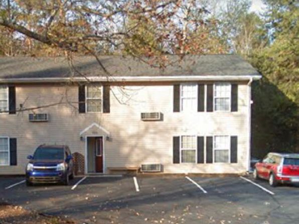 200 White Pine Dr