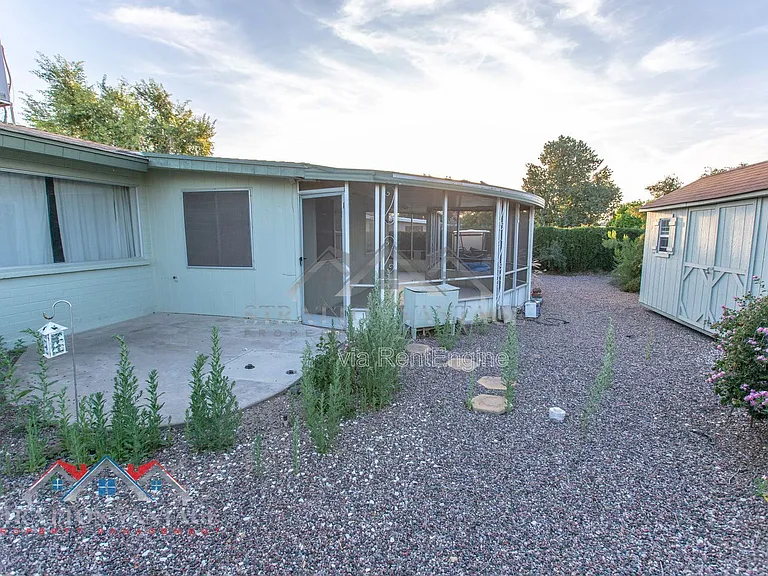 5706 E Des Moines St — Photo 31