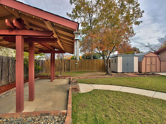 5th image of 4433 Chapel Way