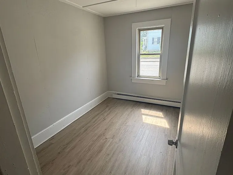 36 W Green St #40 — Photo 7