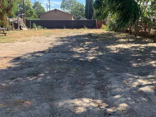 1 G St, Turlock, CA 95380