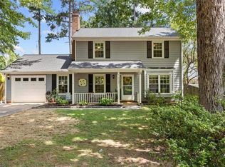 2122 Tarrywood Dr, Greensboro, NC 27455