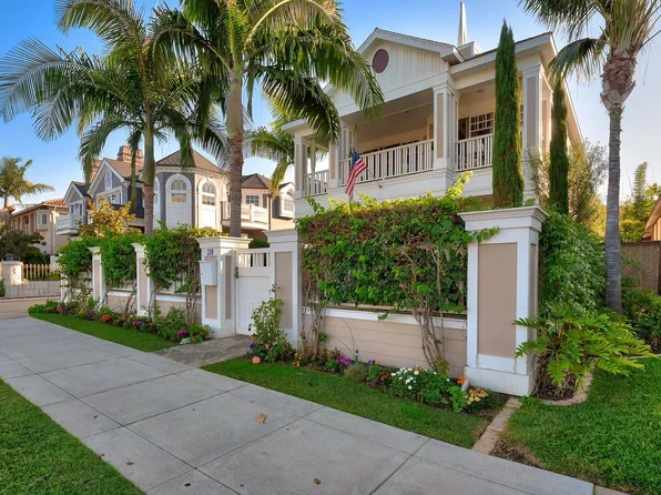 310 1st St, Coronado, CA 92118