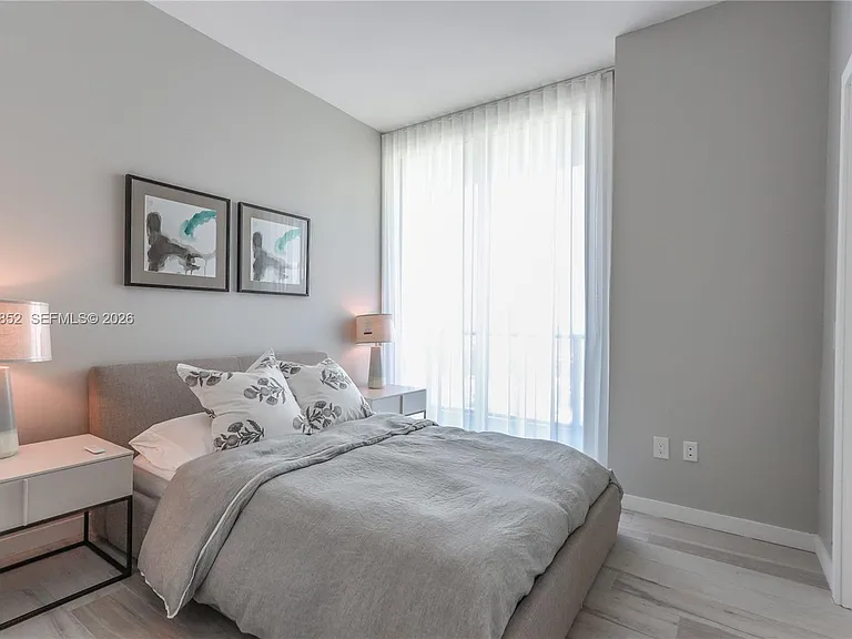480 NE 31st St #4907 — Photo 5