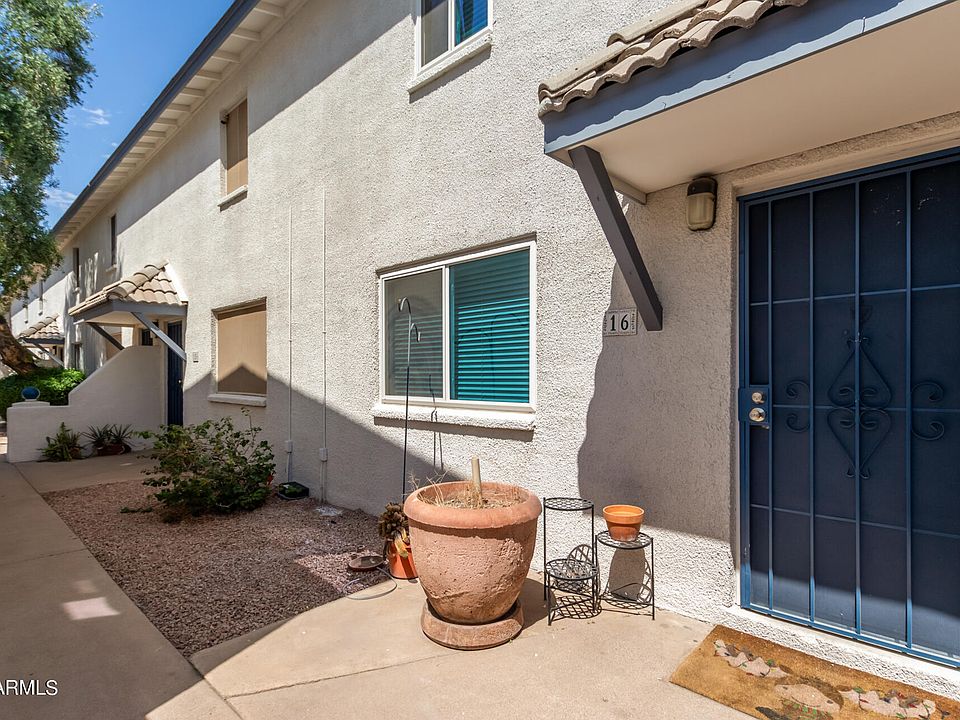 2nd image of 1531 W COLTER Street #16